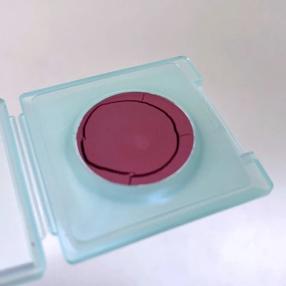 Clinique Blushwear 06 Blush Blush‎ .05 oz 1.4g New Green Compact Vtg Travel